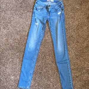 Women’s hollister jeans